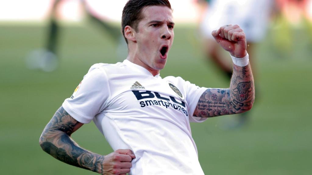 Santi Mina celebra el tanto ante el Alavés