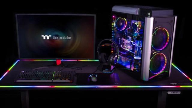 Mesa gaming RGB 1