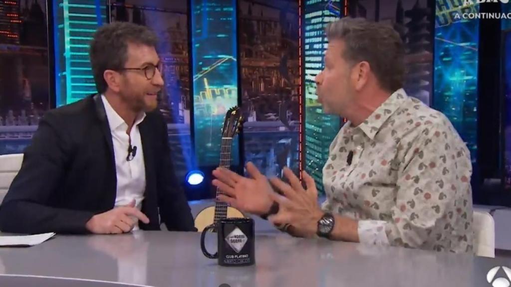 El cocinero Alberto Chicote conversa con Pablo Motos, en 'El Hormiguero'.