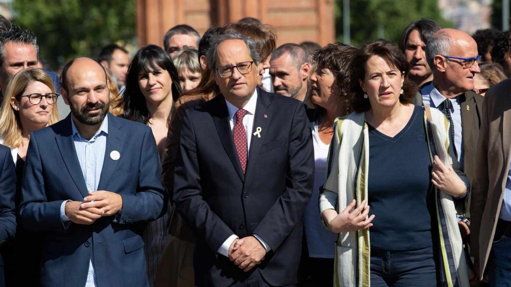 Torra, con Marcel Mauri, de Òmnium, y Elisenda Paluzie, de la ANC.