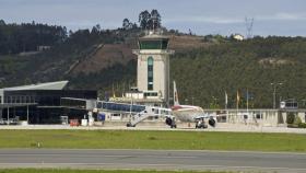 ¿Por qué el aeropuerto de Alvedro de A Coruña se denomina LCG?