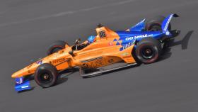 Fernando Alonso durante los entrenamientos de las 500 Millas de Indianápolis Foto: Twitter (@McLarenIndy)