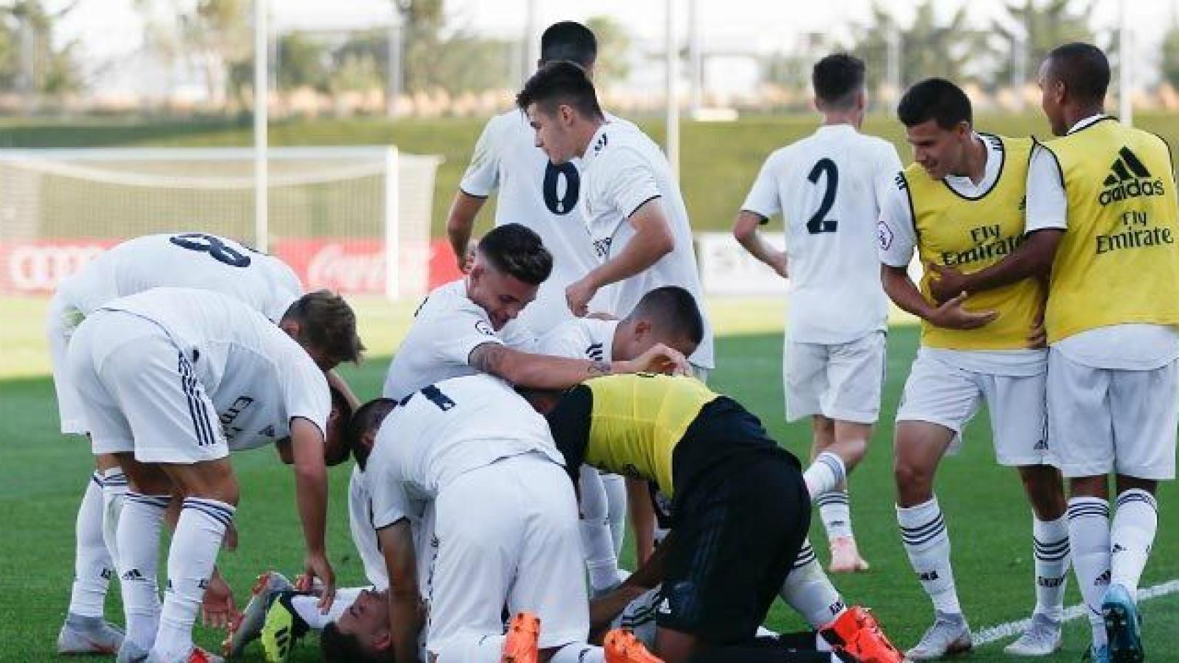 Celebración de un gol del Castilla