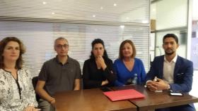 Los abogados Ruth Sebastián, Ramón Campos, Lourdes Barón, Dolores Travieso y Sidi Taleb Buya,  este lunes en Casablanca.