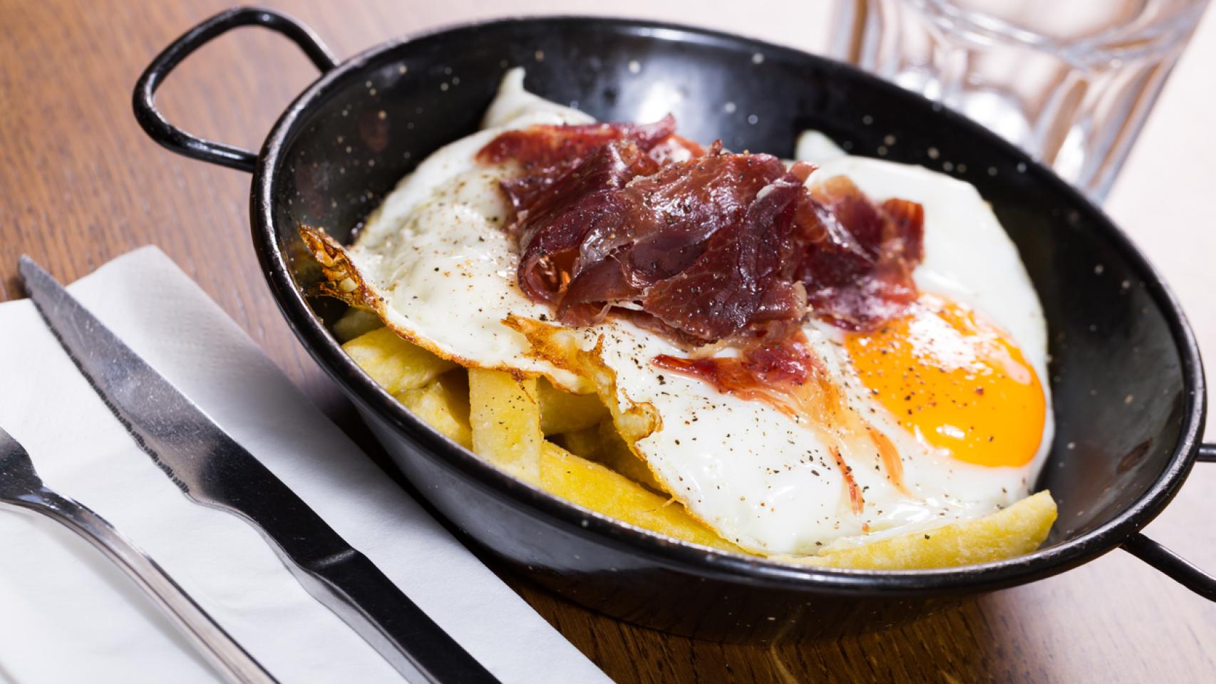 Huevos fritos con jamón