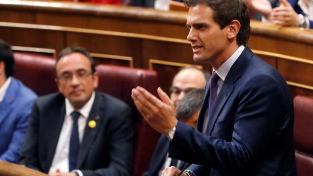 Albert Rivera ha reclamado a Meritxell Batet que actúe ante las fórmulas utilizadas por los políticos presos.