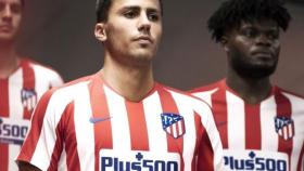 Rodri viste la equipación de la próxima temporada