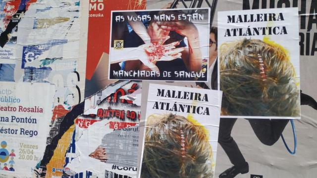 Carteles en el centro de A Coruña