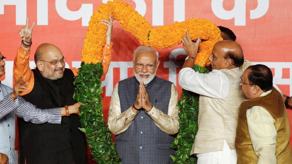 Narendra Modri, primer ministro de la India, celebra su victoria en Nueva Delhi.