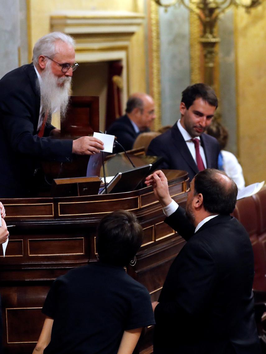 Oriol Junqueras votando el pasado martes en el Congreso de los Diputados.