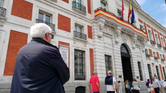 A. posa para EL ESPAÑOL en la Puerta del Sol. Está indignado por todo lo que le van a quitar en el impuesto de sucesiones.