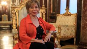 Isabel Allende.