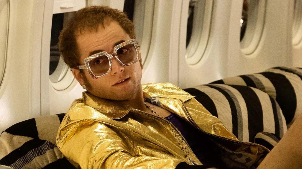 Taron Eegerton como Elton John.