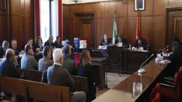 Los enjuiciados por el 'caso Umax', en la Audiencia de Sevilla el pasado enero.