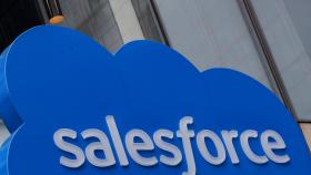 FILE PHOTO: The company logo for Salesforce.com is displayed on the Salesforce Tower in New York