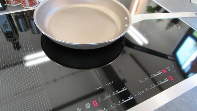 ¿Quieres cambiar a una cocina de inducción? Conoce sus ventajas y pierde el miedo