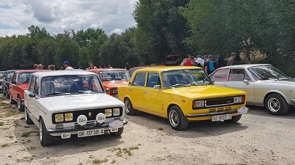 Cientos de Seat históricos visitarán A Coruña y Ferrol