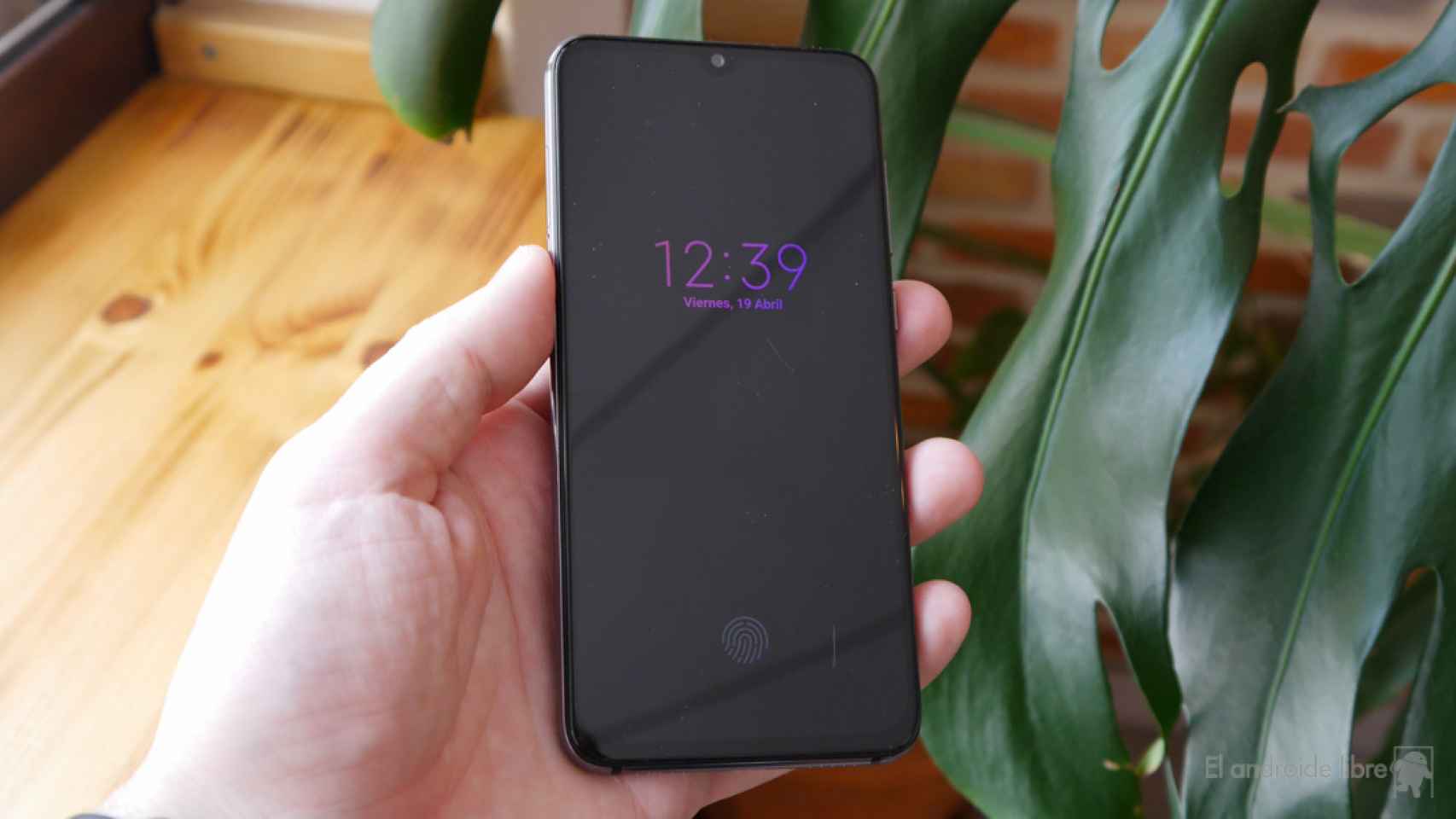 Xiaomi actualizará todos sus móviles con paneles OLED con Pantalla Ambiente