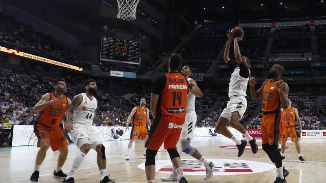 Partido entre el Real Madrid y el Valencia Basket