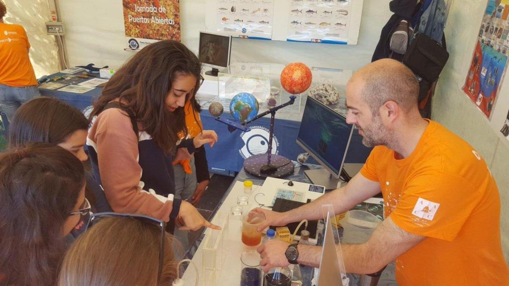 Actividades organizadas el día de la ciencia en la calle