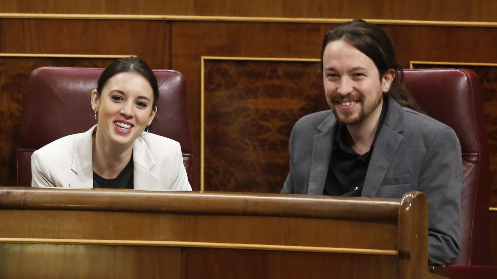 Pablo Iglesias e Irene Montero en el Congreso de los Diputados.