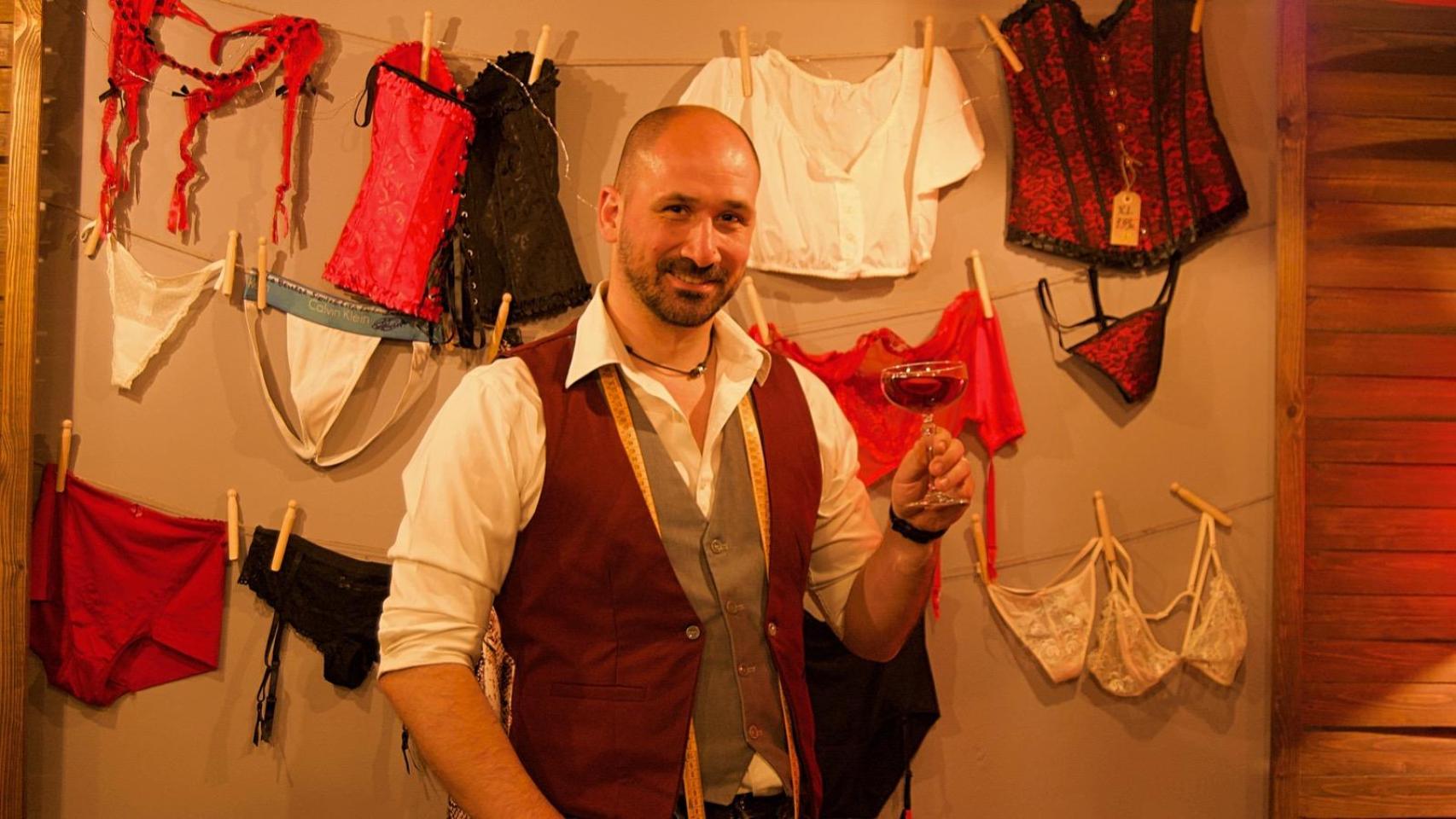 Miguel Arbe, propietario de Bordello Lencería