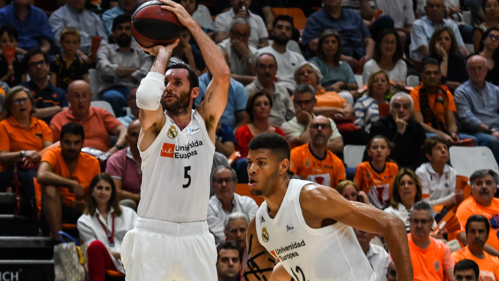 Rudy Fernández ante el Valencia Basket