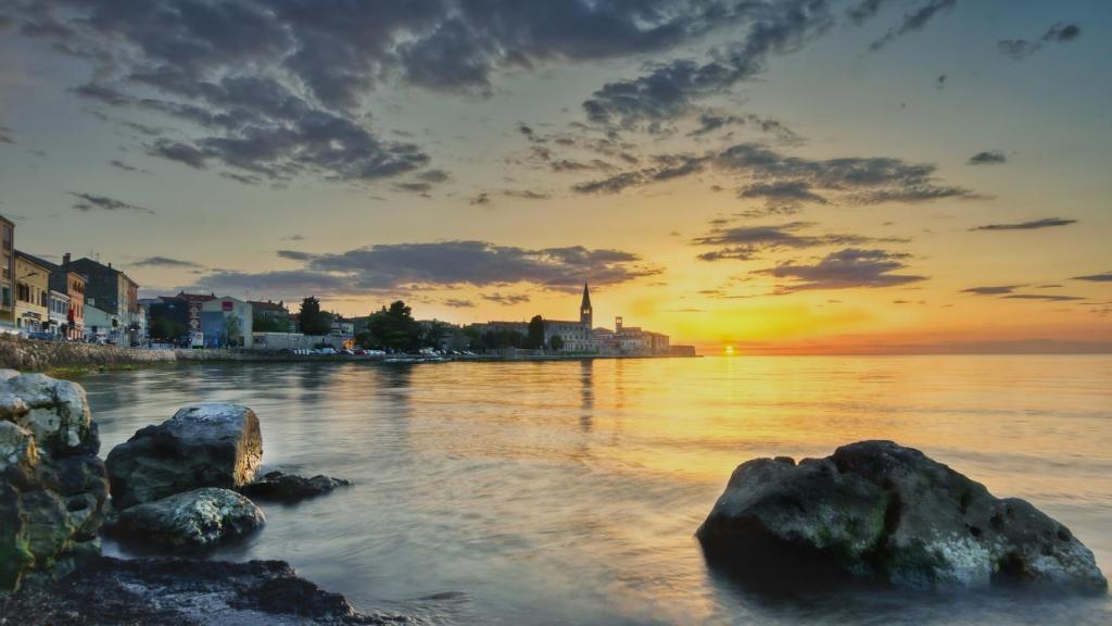 Costas de la ciudad de Porec.