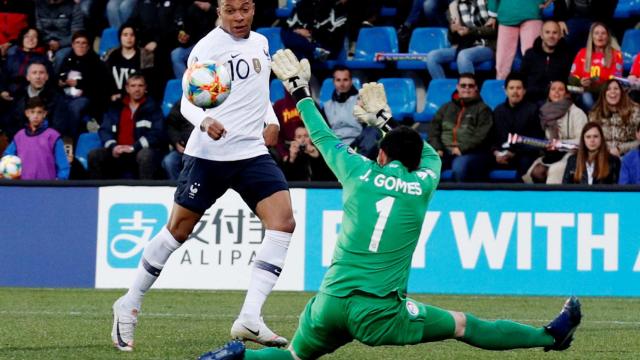 Kylian Mbappé, en un partido de la selección de Francia