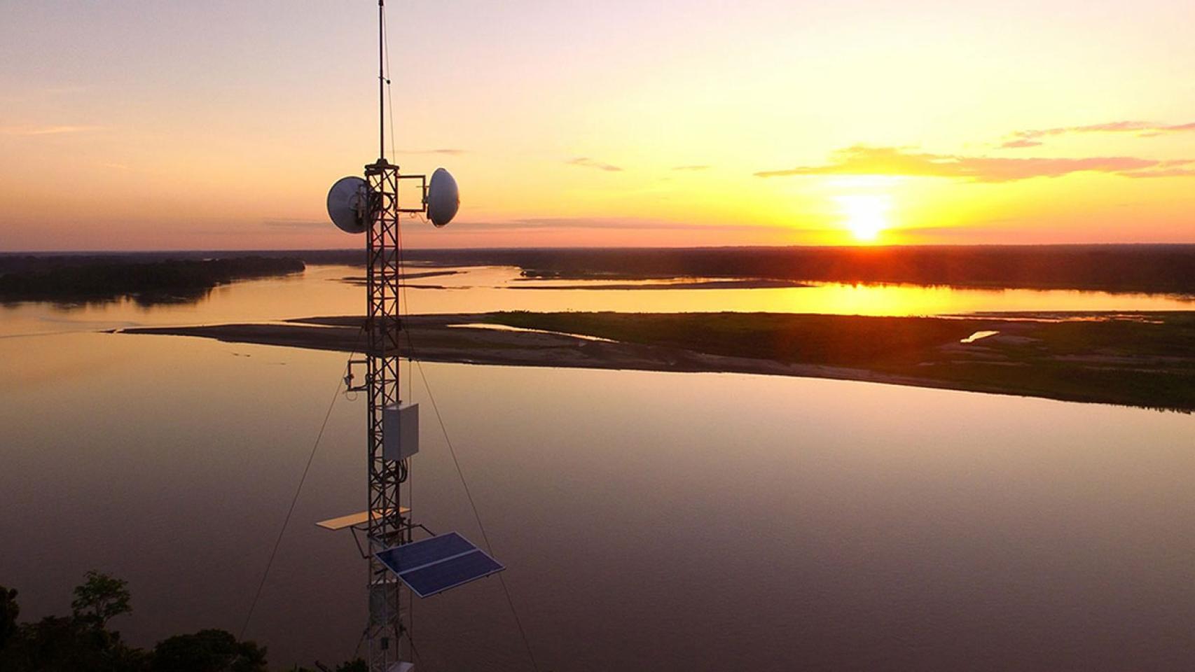 Una antena de transmisión de datos.