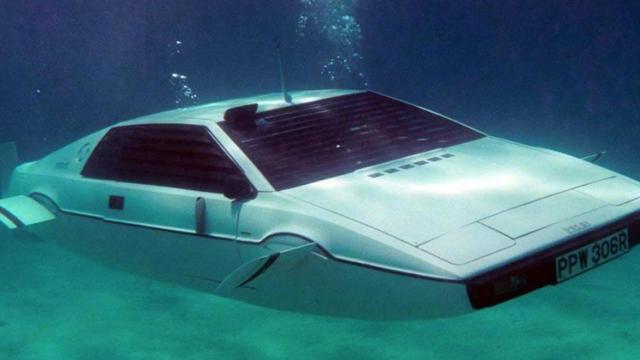 Coche submarino de Tesla 1