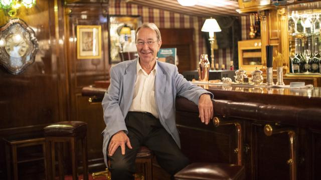 Ian Kershaw en la cafetería del Hotel Wellington en Madrid.