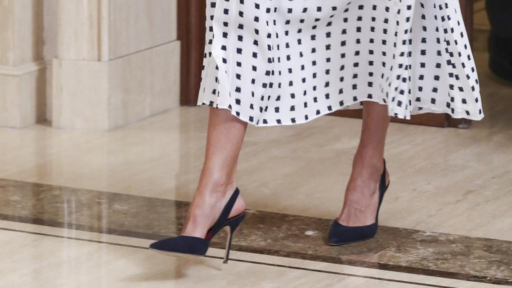 Detalle de los tacones de la línea CH de Carolina Herrera que ha lucido la Reina.