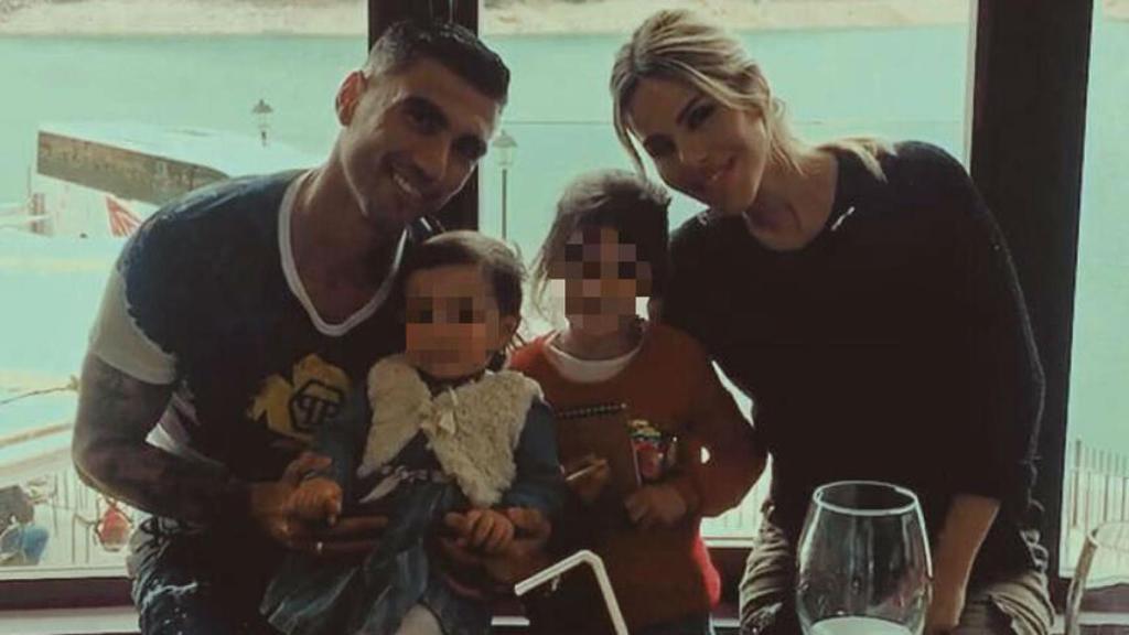 José Antonio Reyes, Noelia López y sus hijas, Noelia y Triana.