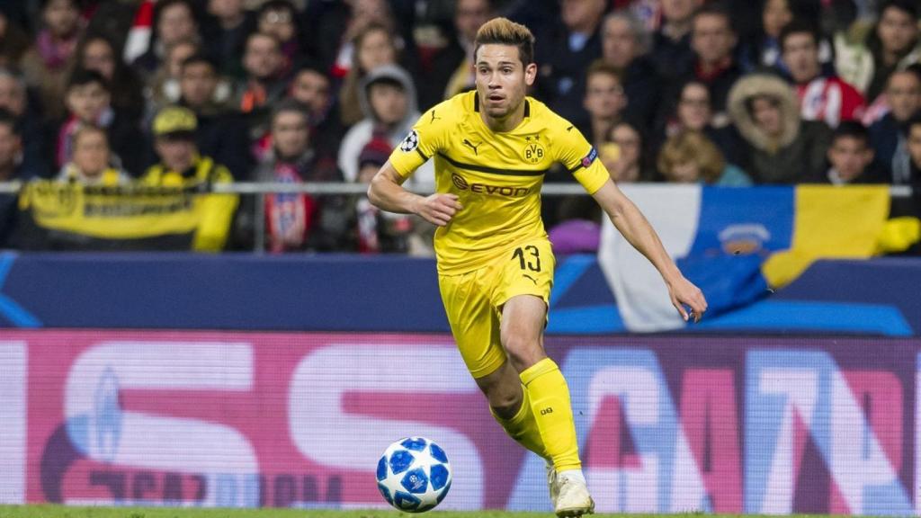 Raphaël Guerreiro con el Dortmund. Foto: Twitter (@BVB)