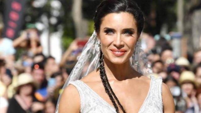 Espectacular Pilar Rubio en su boda ayer en Sevilla