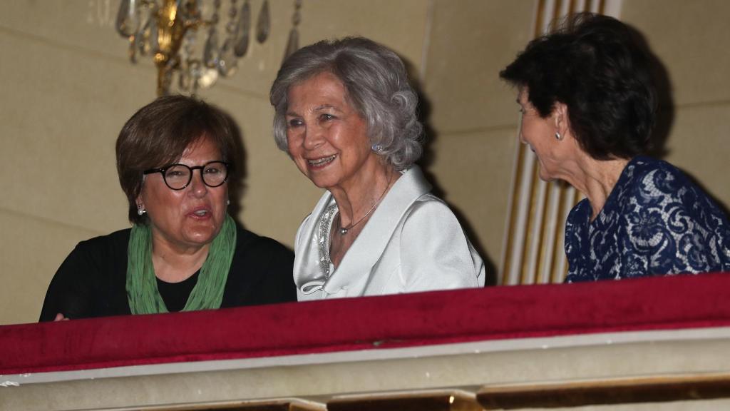 La reina Sofía disfrutando del concierto desde el palco.