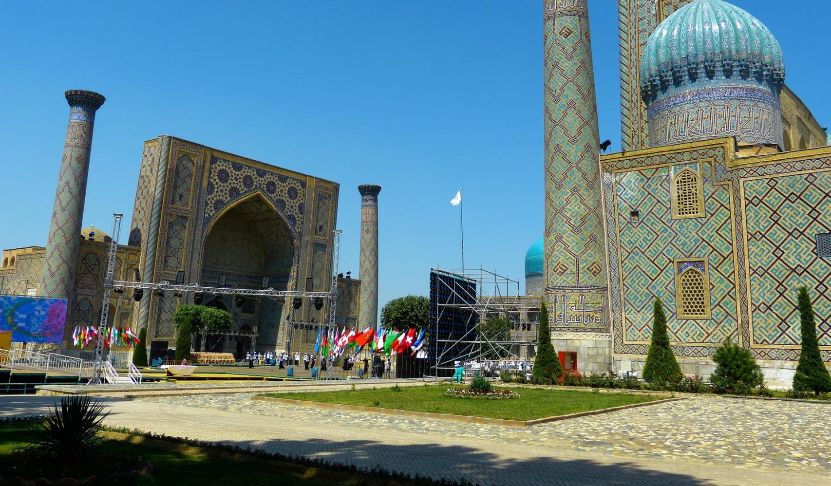 Una auténtica maravilla la Plaza de Registán en Samarcanda.