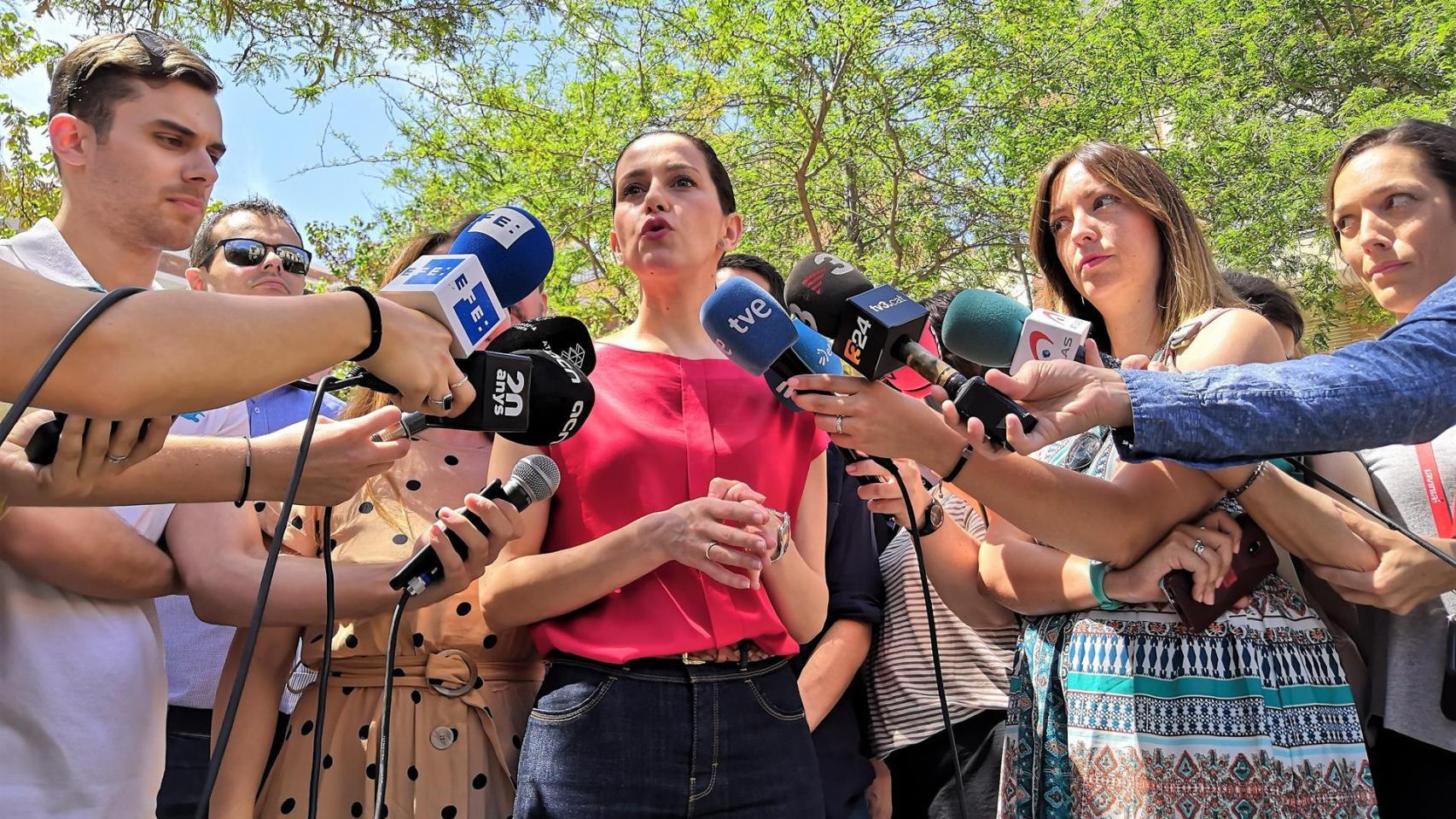 La portavoz de Cs, Inés Arrimadas, este domingo.