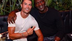 Cristiano Ronaldo junto a Michael Jordan. Foto: Instagram. (@cristiano)