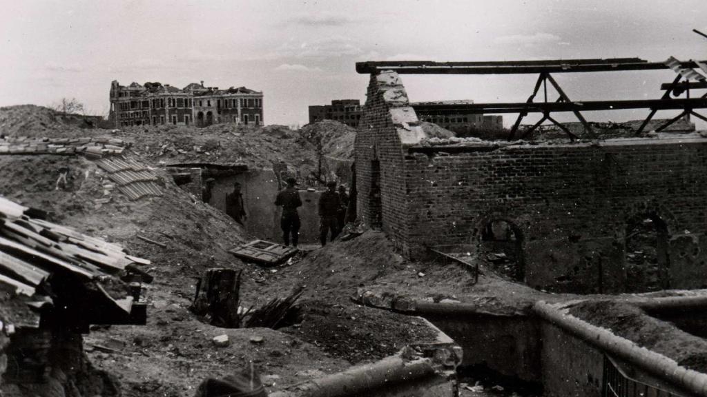 La Casa de Velázquez, vista desde una trinchera en mayo de 1938.