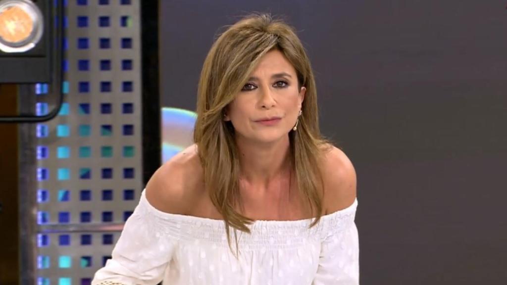 Gema López presentando el programa de 'Sálvame' de este miércoles.