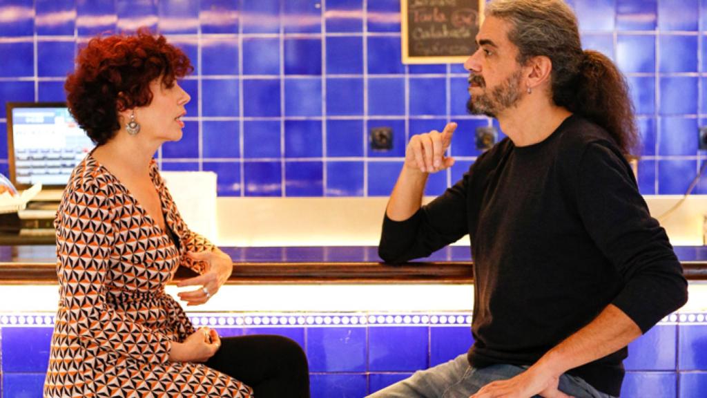 Icíar Bollaín y Fernando León de Aranoa en la cafetería del Cine Doré de Madrid, sala de exhibiciones de la Filmoteca Española. Foto: Sergio Enríquez-Nistal