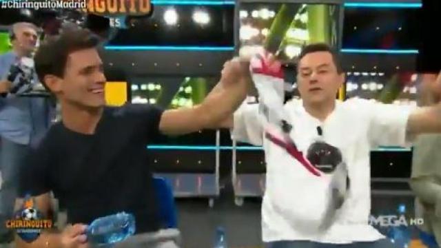 Tomás Roncero en 'El Chinrguito'. Foto: Twitter (@elchiringuitotv)