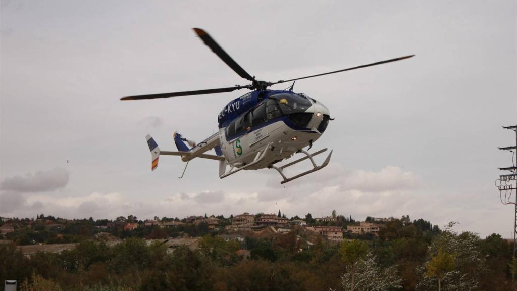 Helicóptero del Sescam, en una imagen de archivo