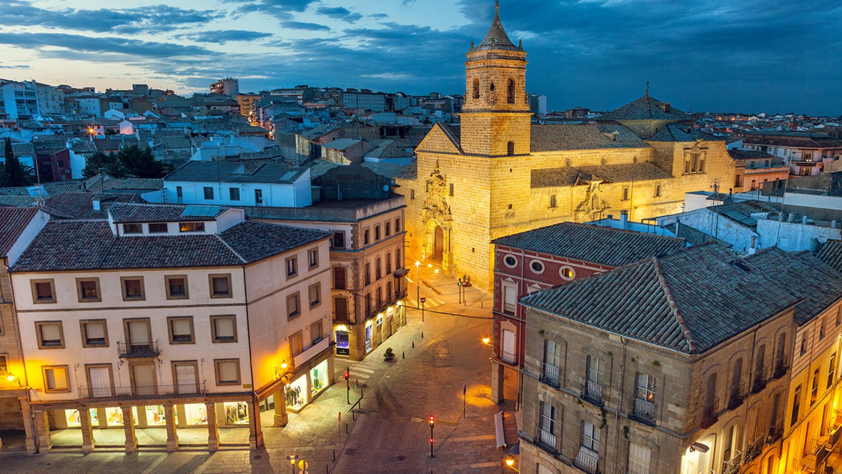 Plaza Andalucía y Trinidad.