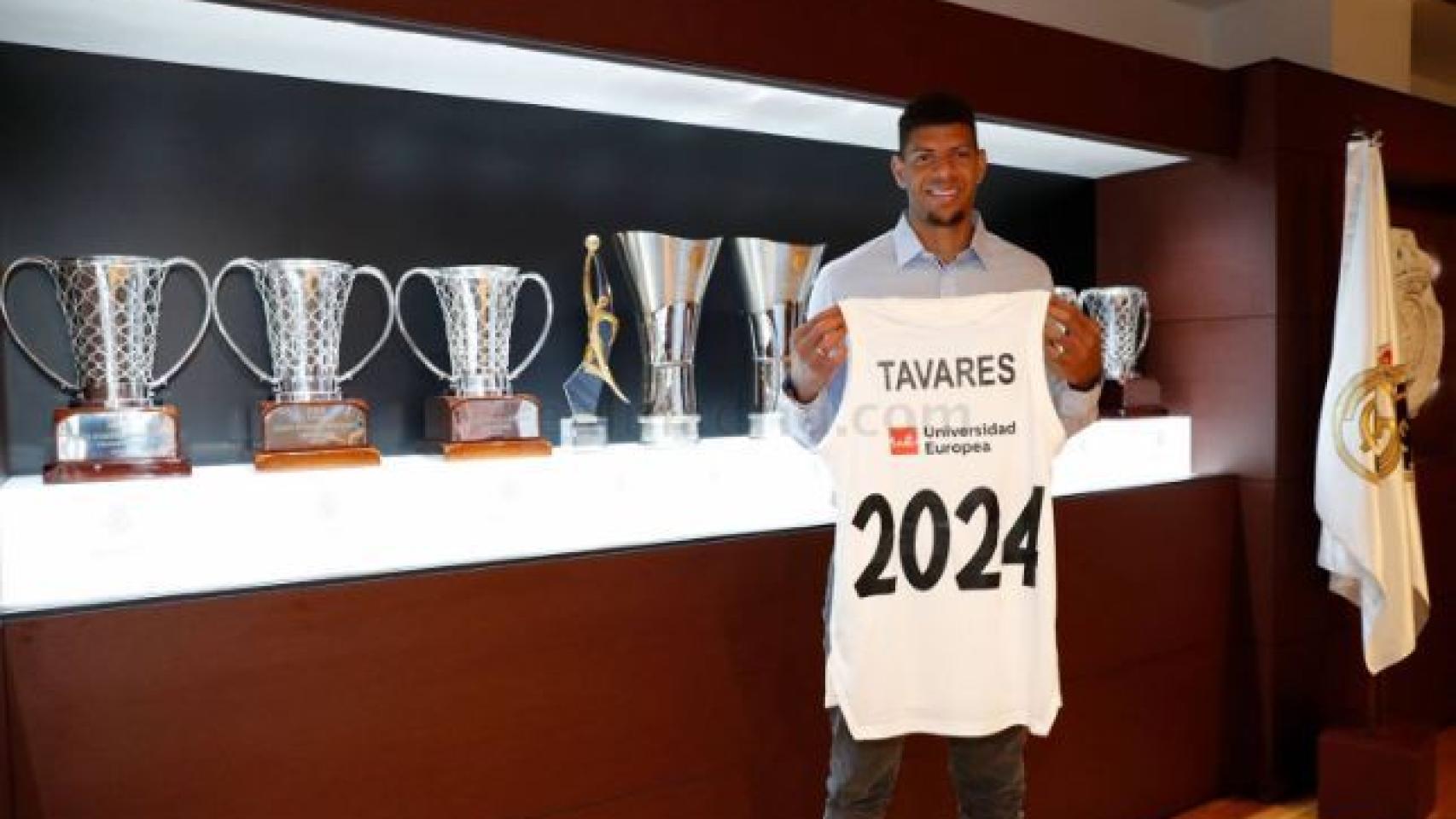 Tavares tras su renovación con el Real Madrid.