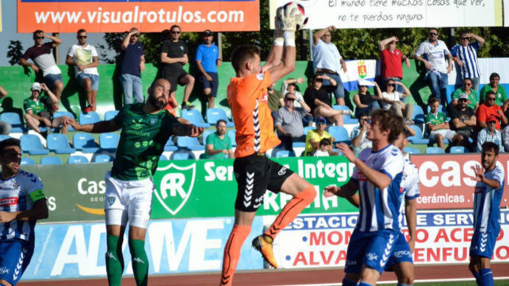 Gianni en un partido con el CF Talavera. Foto: Villanovense