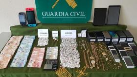 La Guardia Civil desmantela un punto de venta de droga en Arteixo