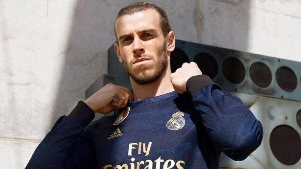 Bale con la segunda equipación del Real Madrid